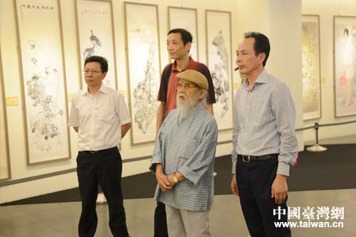 日前"江南心—常州十大文化英才书画作品展"在台北国父纪念馆生活