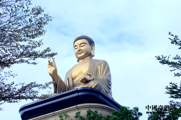 台湾佛光大佛为世界最高铜构坐佛(中国台湾网 杨永青 摄)