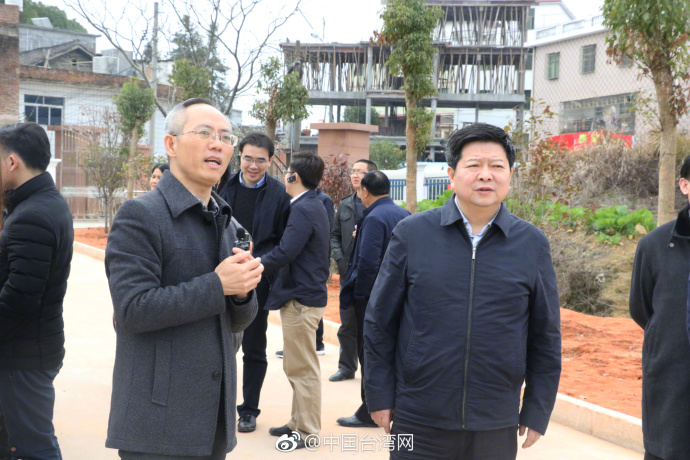 国台办对口扶持定南结硕果 顶新圆赣南4校师生健身梦 国台办对口扶持定南结硕果 顶新圆赣南4校师生健身梦