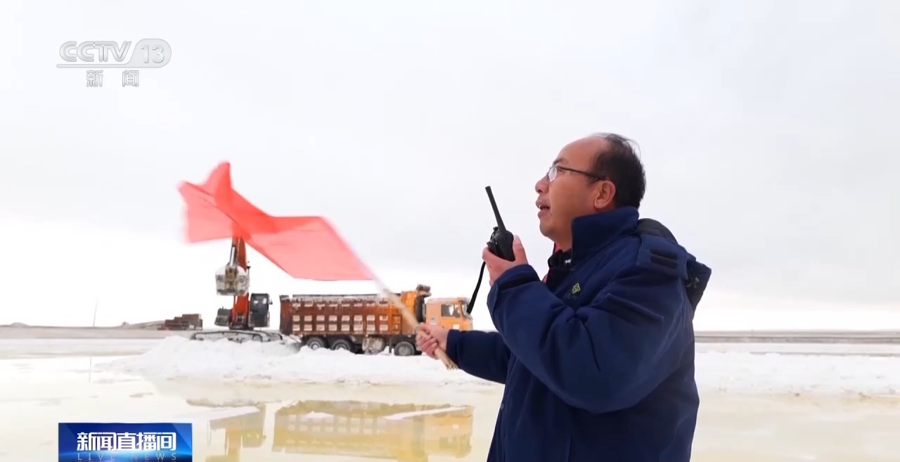 板竟被屋裝修太過暴直接打孔穿三個樓上房力 樓