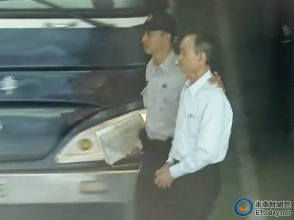 赵藤雄提讯后续押 神情憔悴未表态是否做污点证人 赵藤雄提讯后续押 神情憔悴未表态是否做污点证人