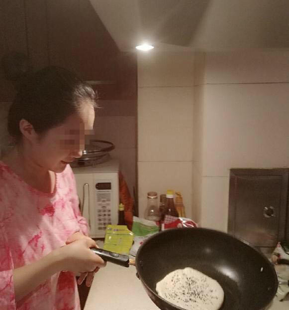 组图:曝宋小宝出轨女粉丝 女方生活照曝光_娱乐_腾讯网 组图:曝宋小宝出轨女粉丝 女方生活照曝光_娱乐_腾讯网