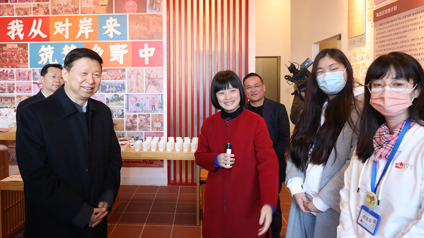 五、大陆方面秉持“两岸一家亲”理念，顺应两岸要和平、要发展、要交流、要合作的共同心声，恢复扩大两岸交流